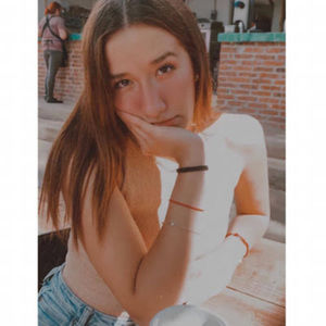 Meet your Posher, Saira paola